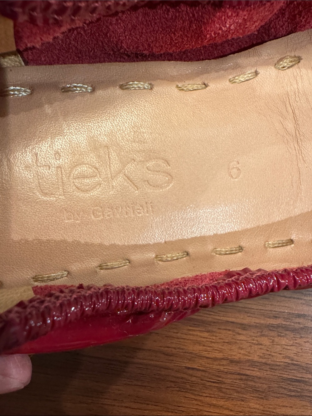 Tieks Ruby Red Italian Leather Foldable Ballerina Flats Sz 6 - Picture 10 of 12